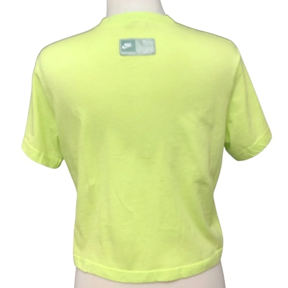 Nike Sportswear LA Graphic Boxy Crop T-Shirt